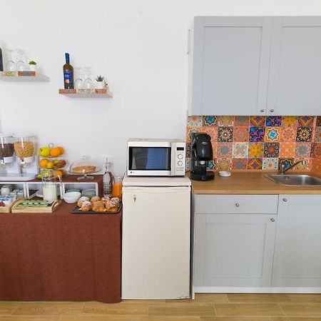 トラーパニ Stabile Hospitality Bed & Breakfast エクステリア 写真
