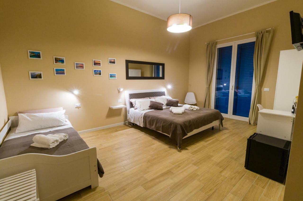 トラーパニ Stabile Hospitality Bed & Breakfast エクステリア 写真